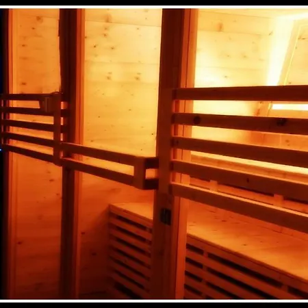 Apartment Bella By The Sea - Heated Pool, Jacuzzi, Sauna